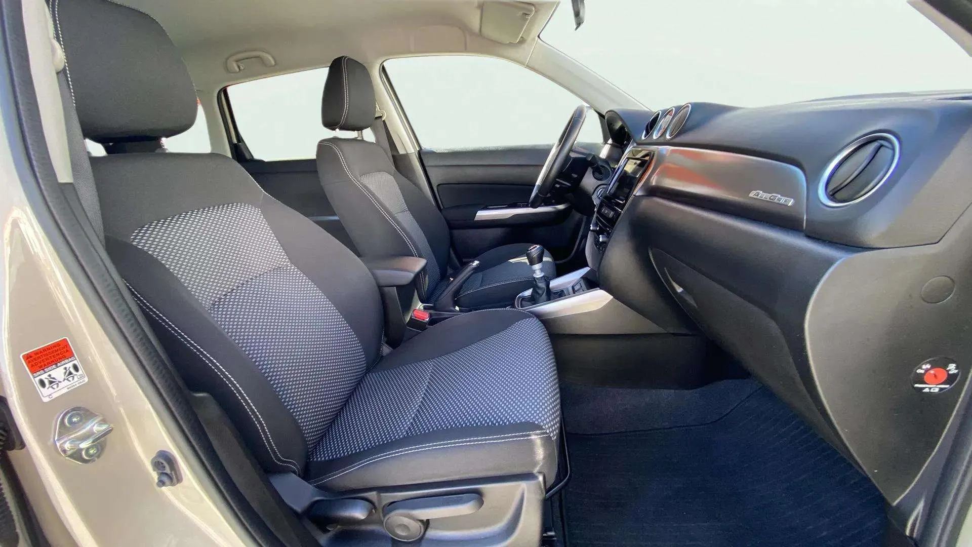 Suzuki Vitara 1.4 T GLE 4WD Mild Hybrid - foto 16