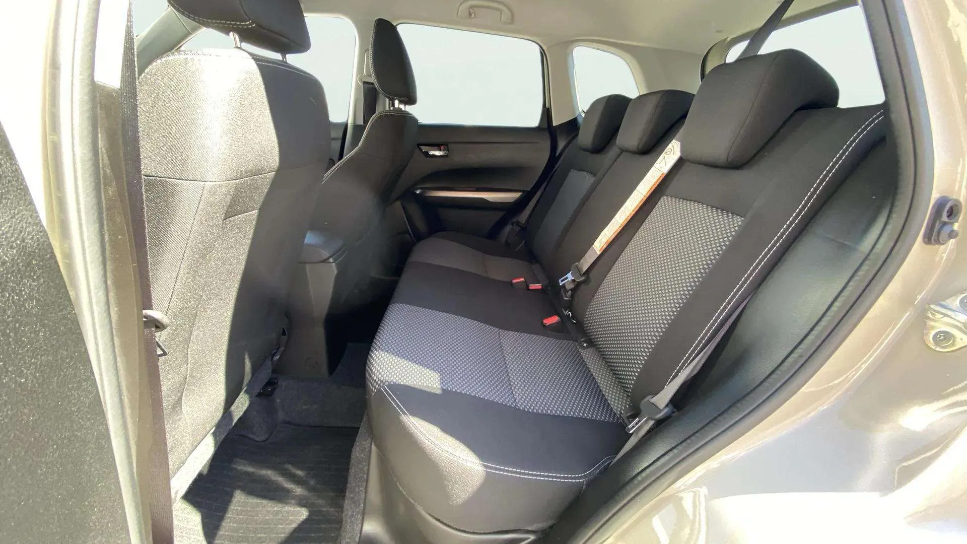 Suzuki Vitara 1.4 T GLE 4WD Mild Hybrid - foto 15