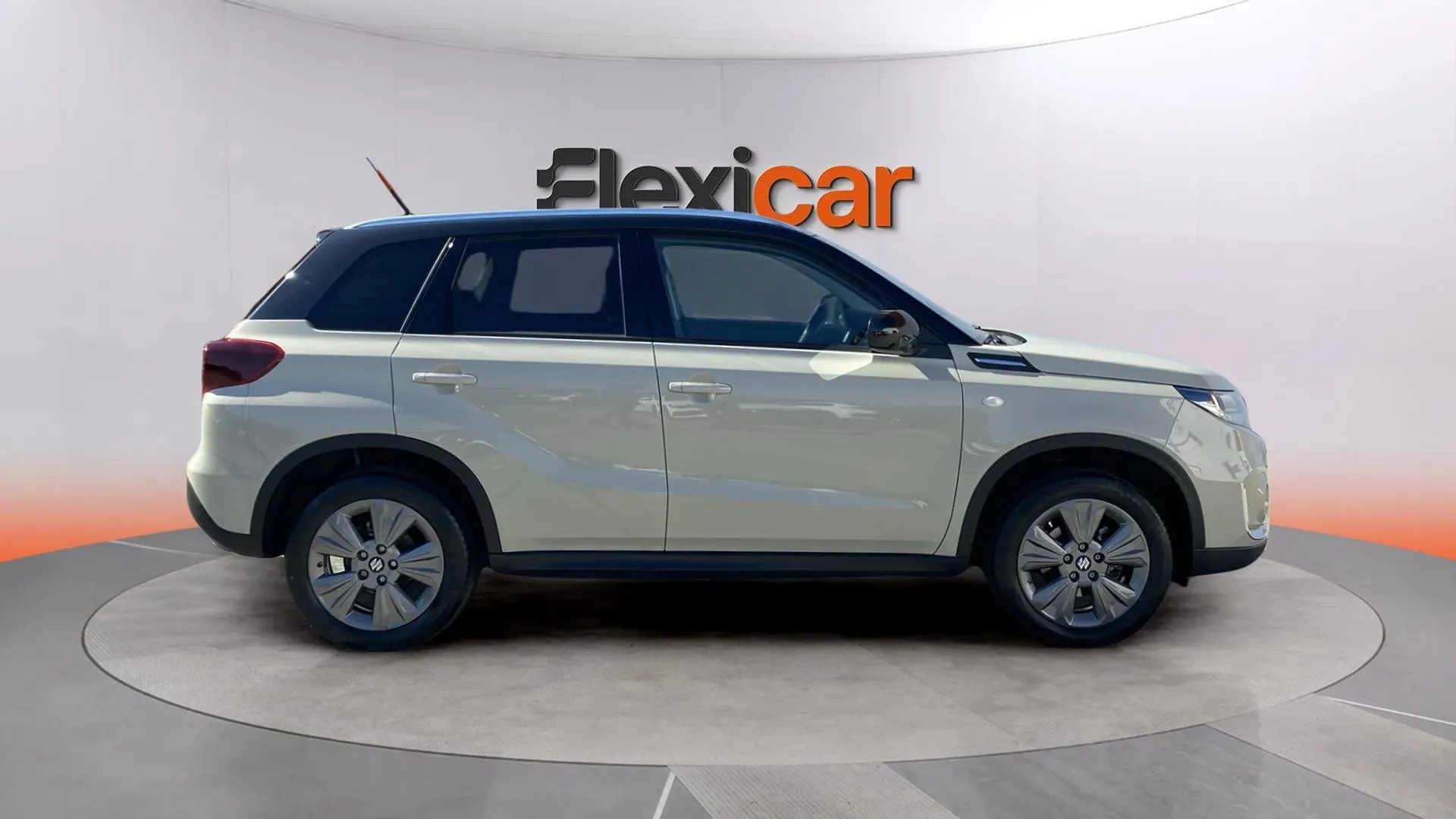 Suzuki Vitara 1.4 T GLE 4WD Mild Hybrid - foto 9