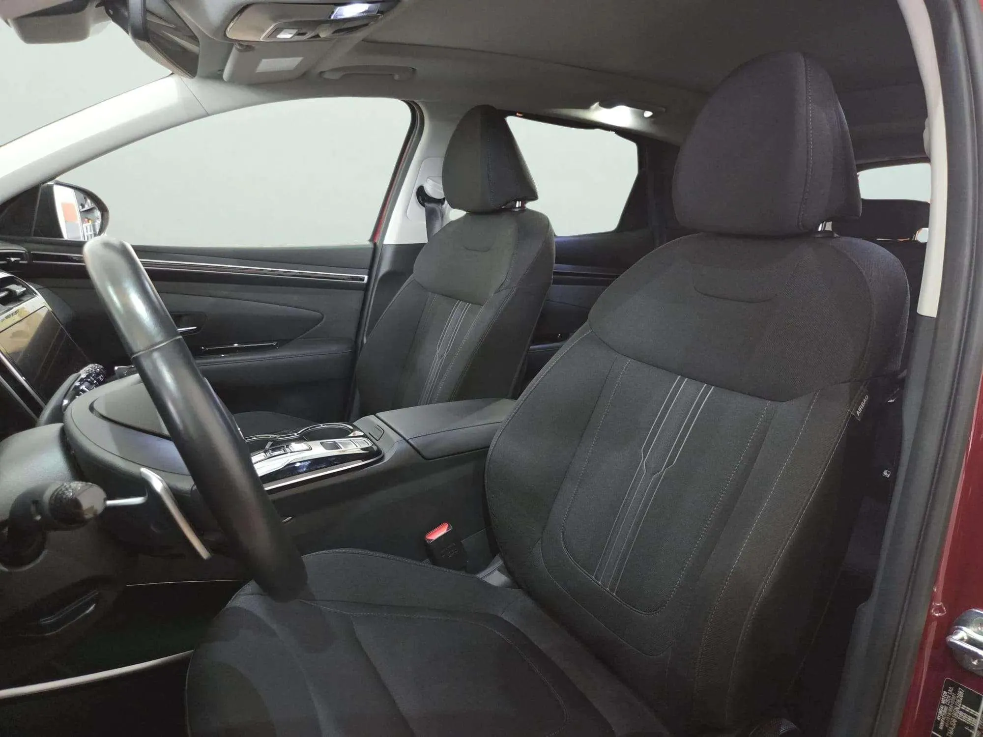 Hyundai Tucson 1.6 T-GDi 48V Tecno DCT 2C - foto 12