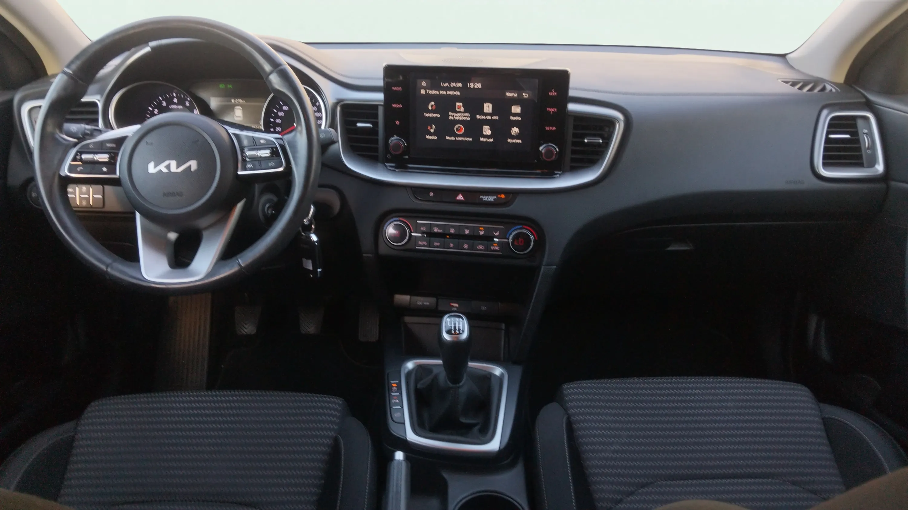 Kia Ceed 1.0 T-GDi Concept - foto 13