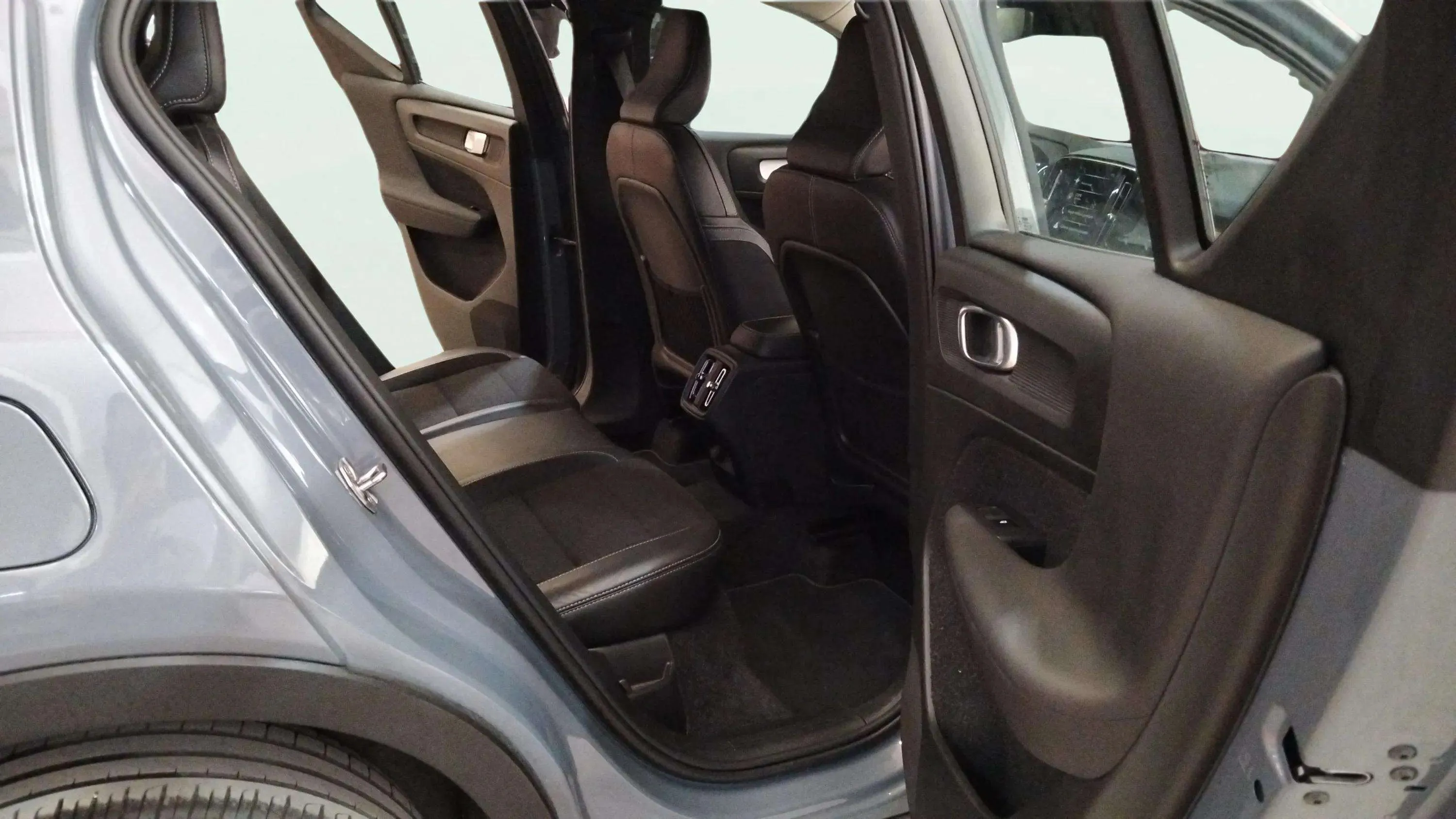 Volvo XC40 1.5 T3 Business Plus - foto 11