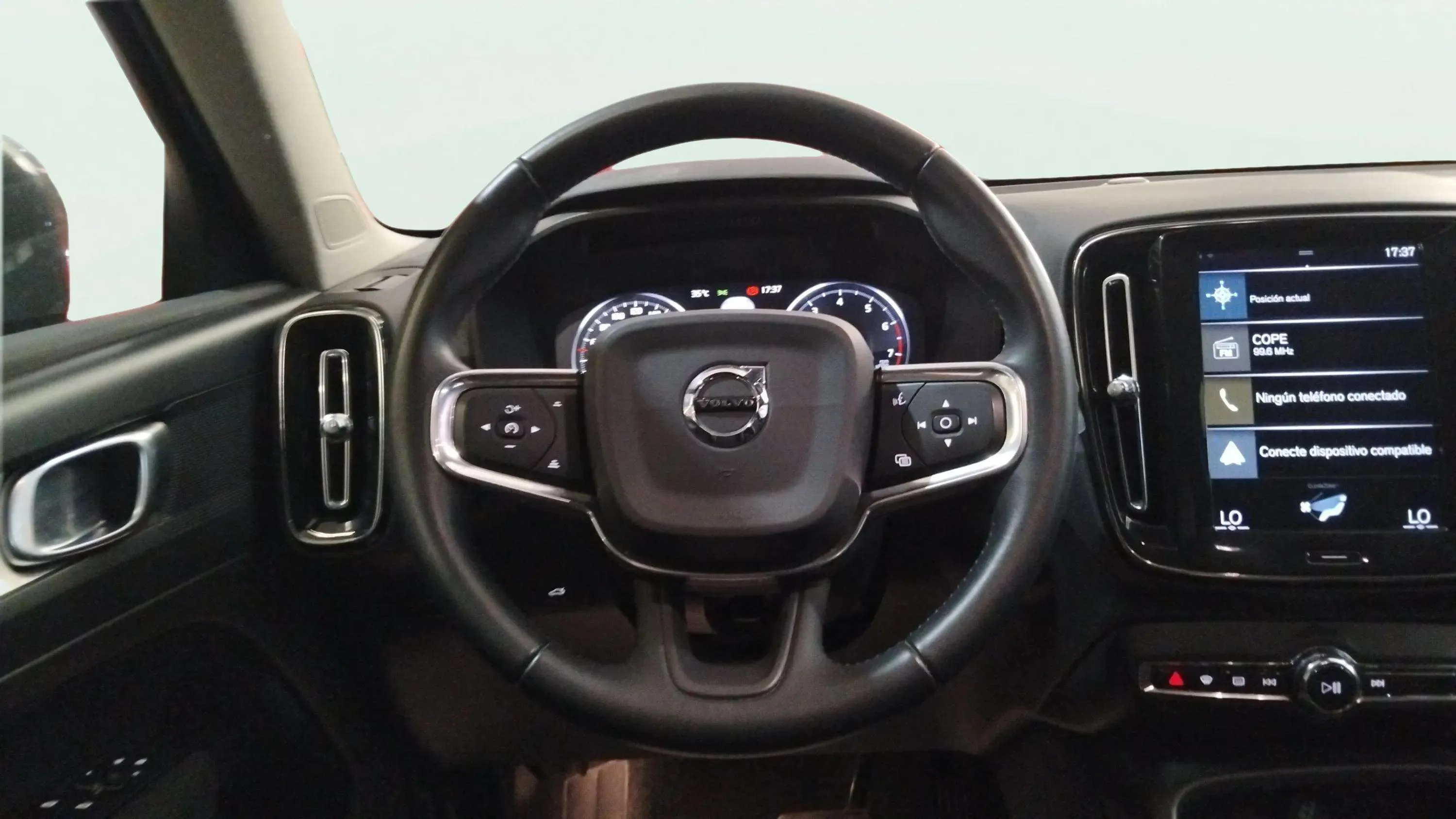 Volvo XC40 1.5 T3 Business Plus - foto 8