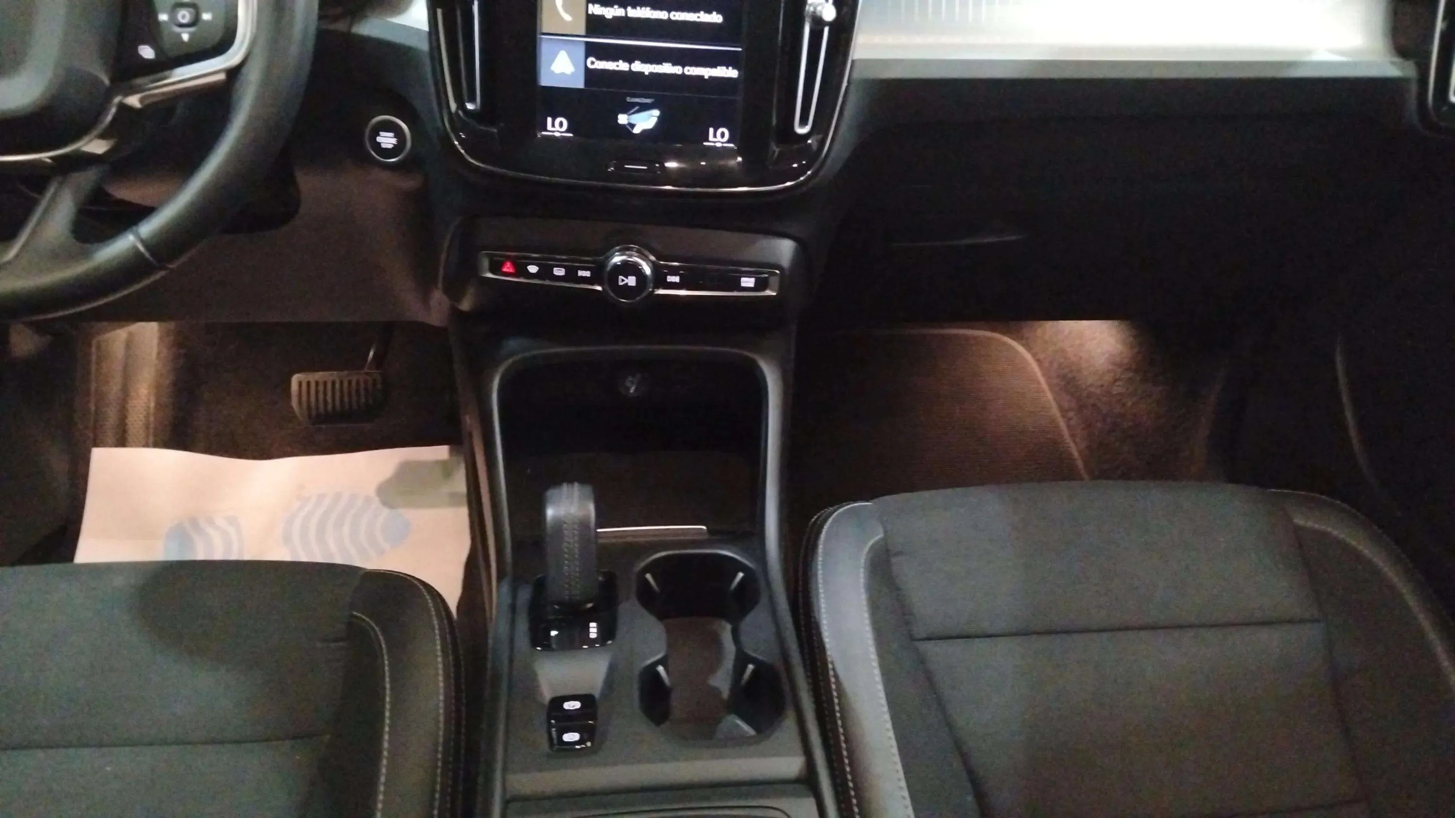 Volvo XC40 1.5 T3 Business Plus - foto 7
