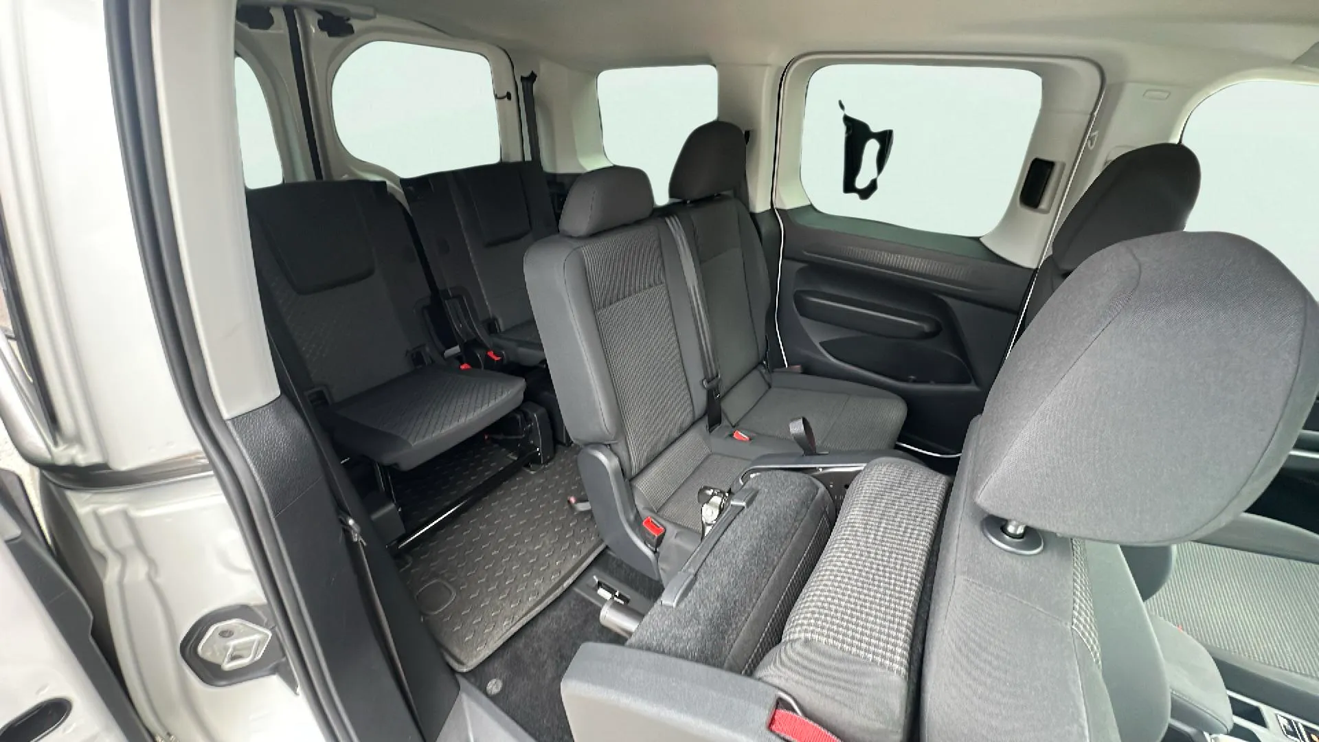 Volkswagen Caddy Origin 2.0 TDI - foto 17
