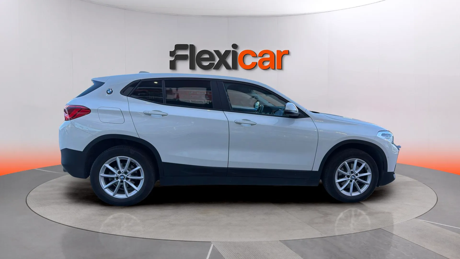 BMW X2 sDrive18d - foto 8