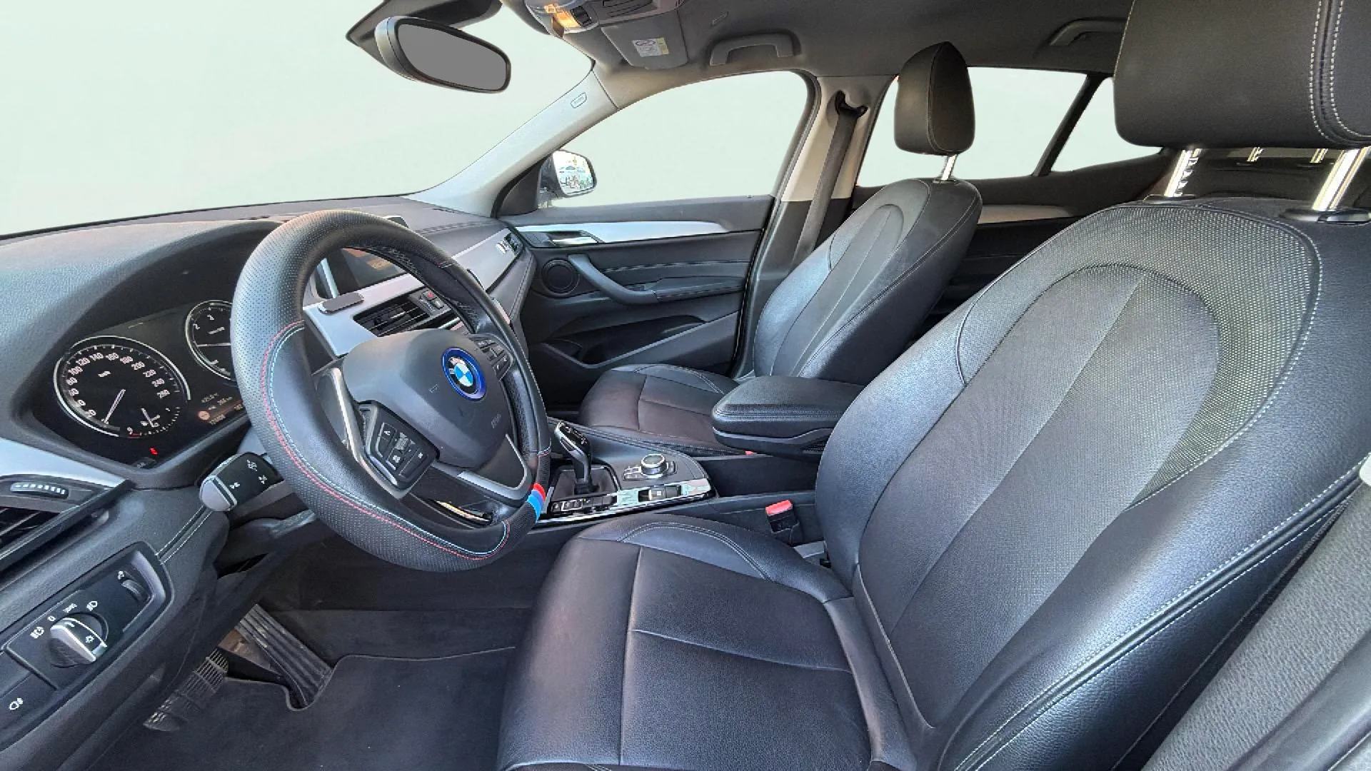 BMW X2 sDrive18d - foto 11
