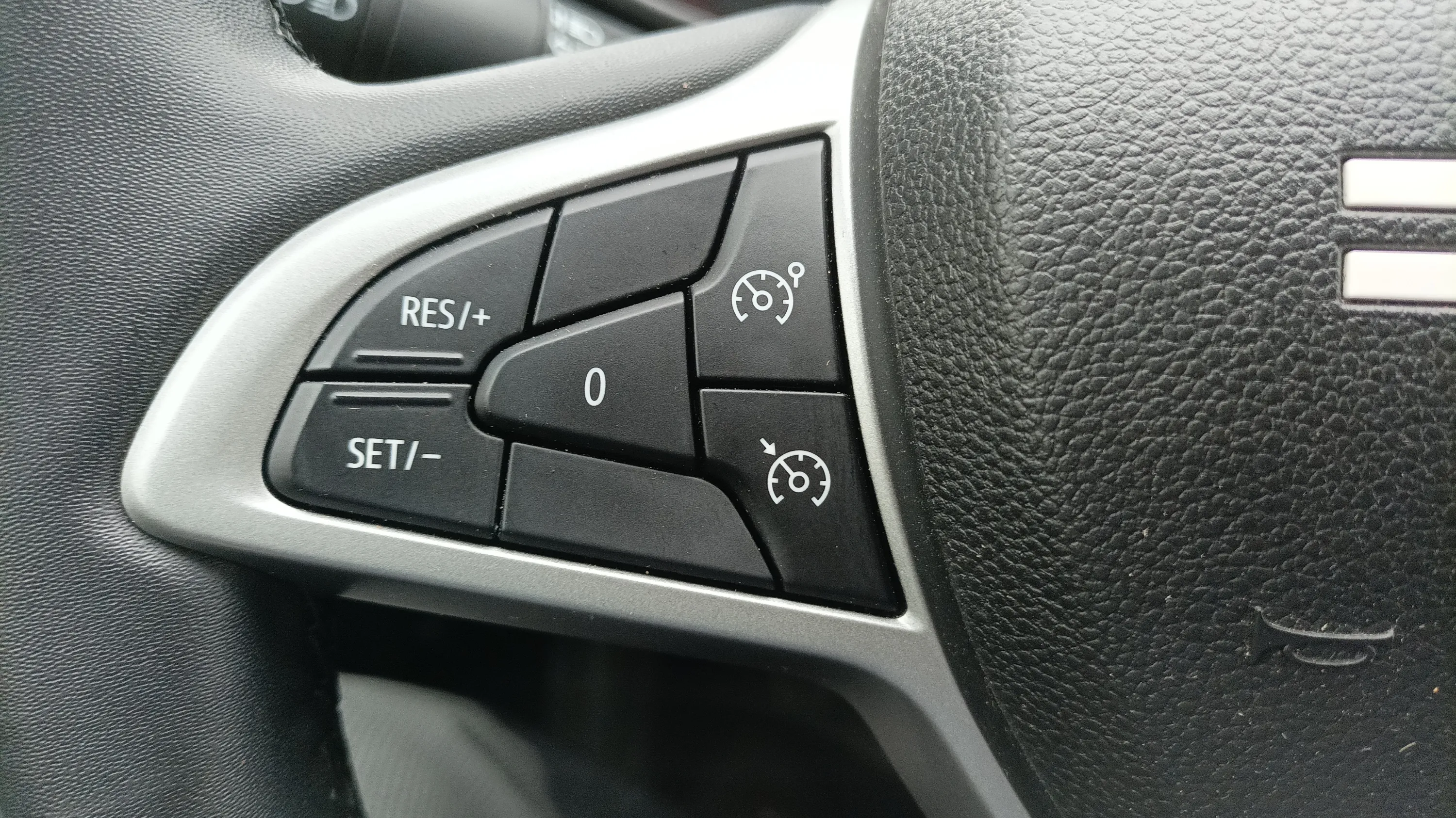 Dacia Sandero Essential SCe 65 - foto 13