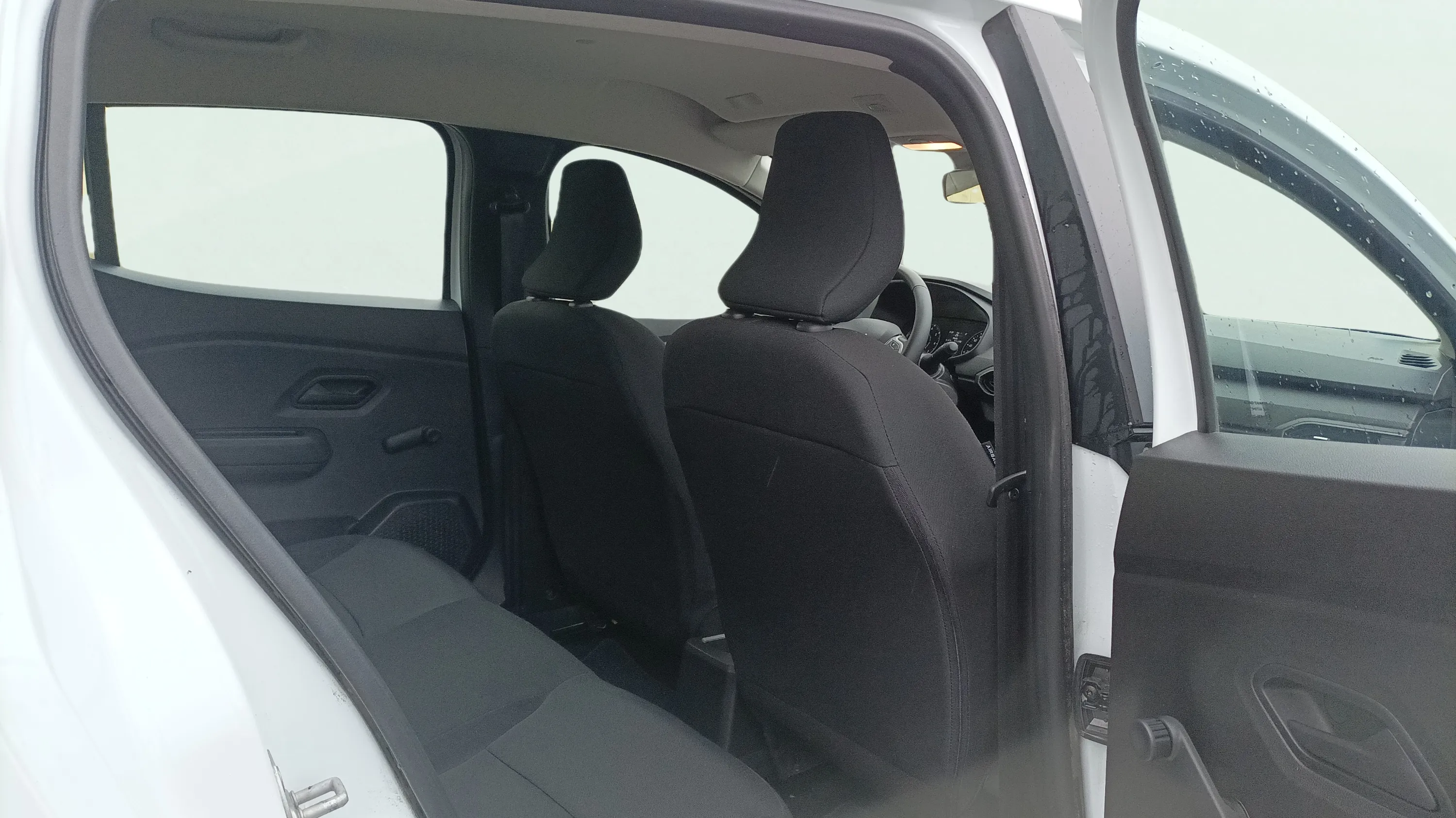 Dacia Sandero Essential SCe 65 - foto 16