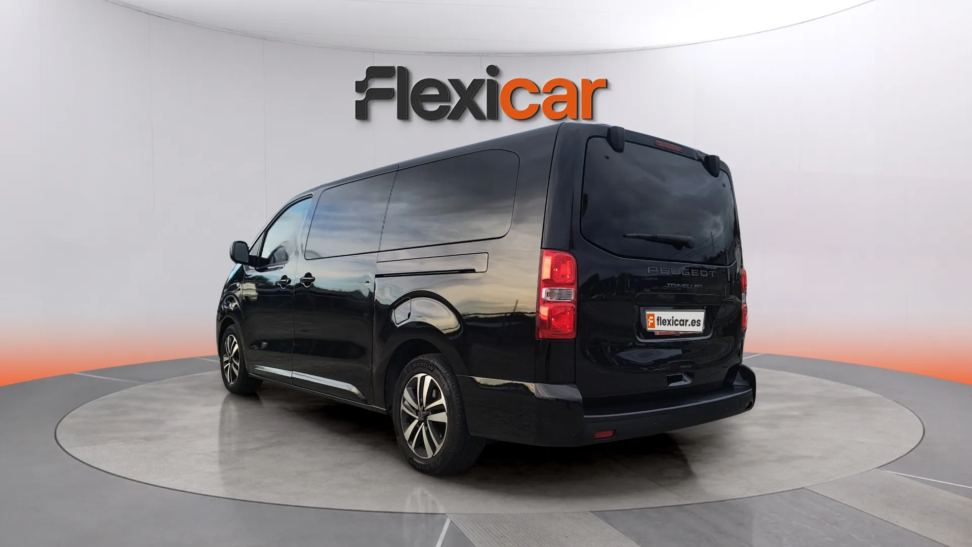 Peugeot Traveller Business Long BlueHDi 180 EAT8 - foto 6