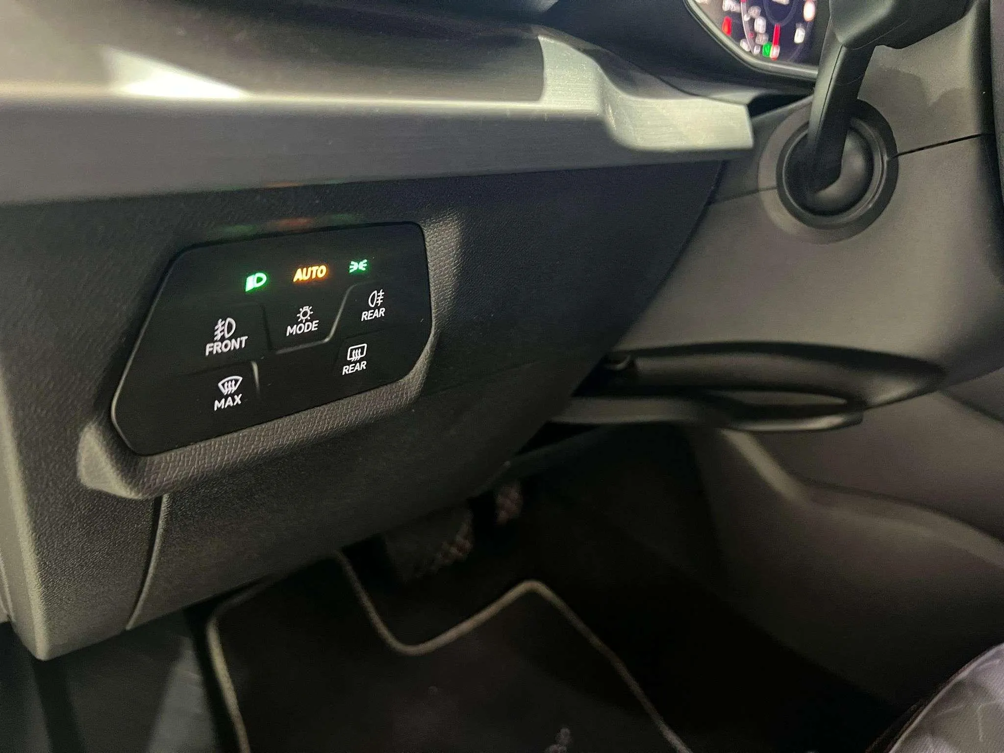 SEAT León 1.4 e-Hybrid DSG-6 FR - foto 23