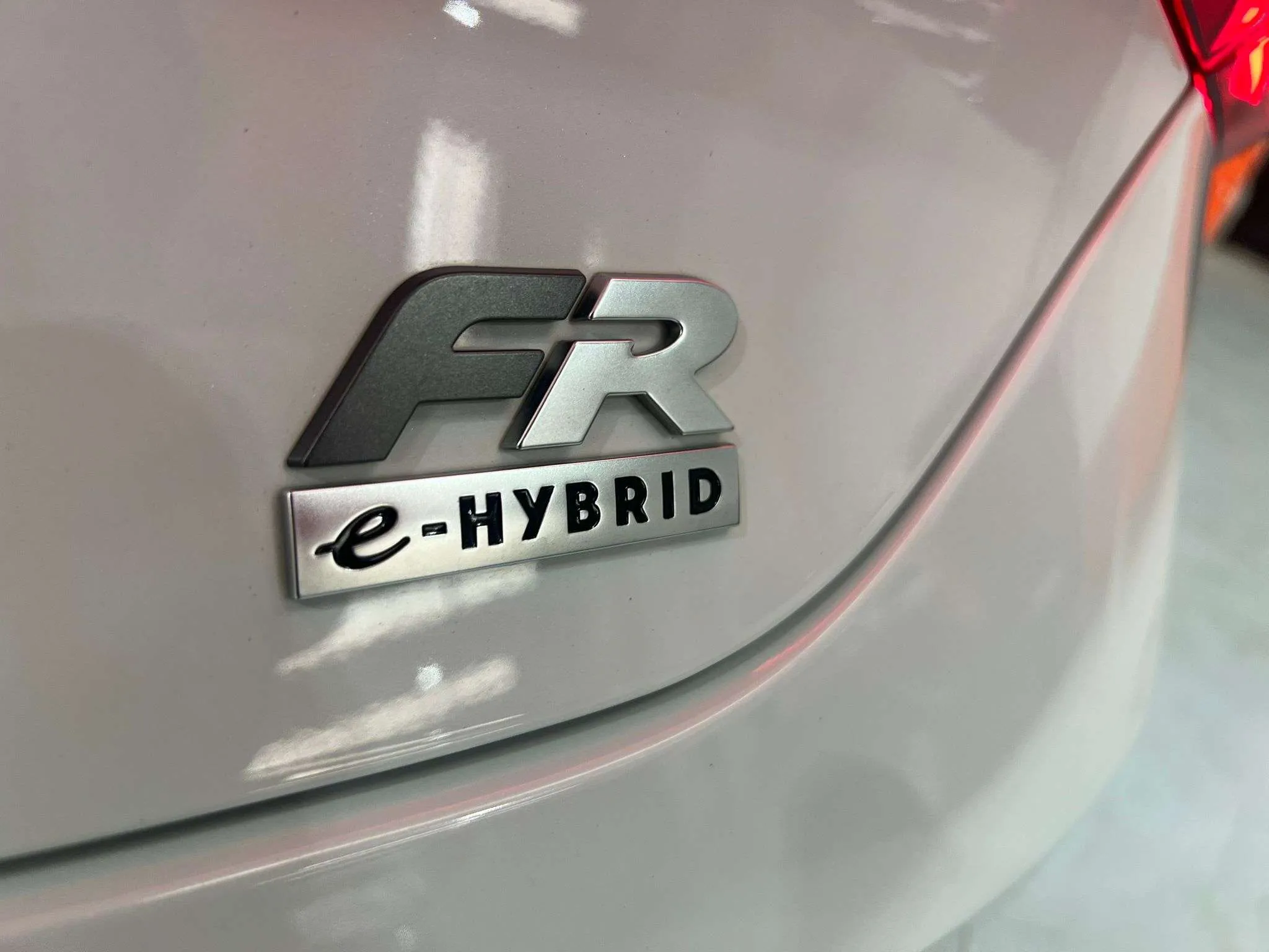 SEAT León 1.4 e-Hybrid DSG-6 FR - foto 26