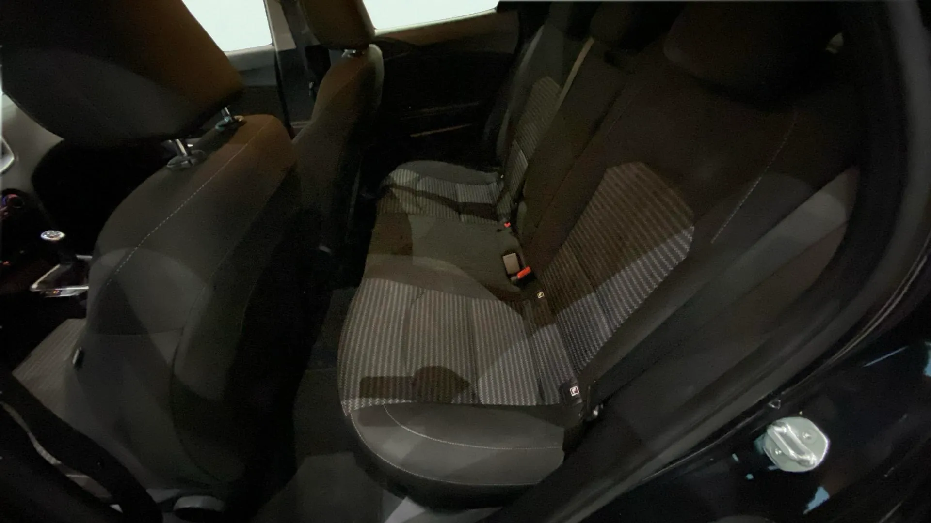 Kia XCeed 1.5 - foto 13