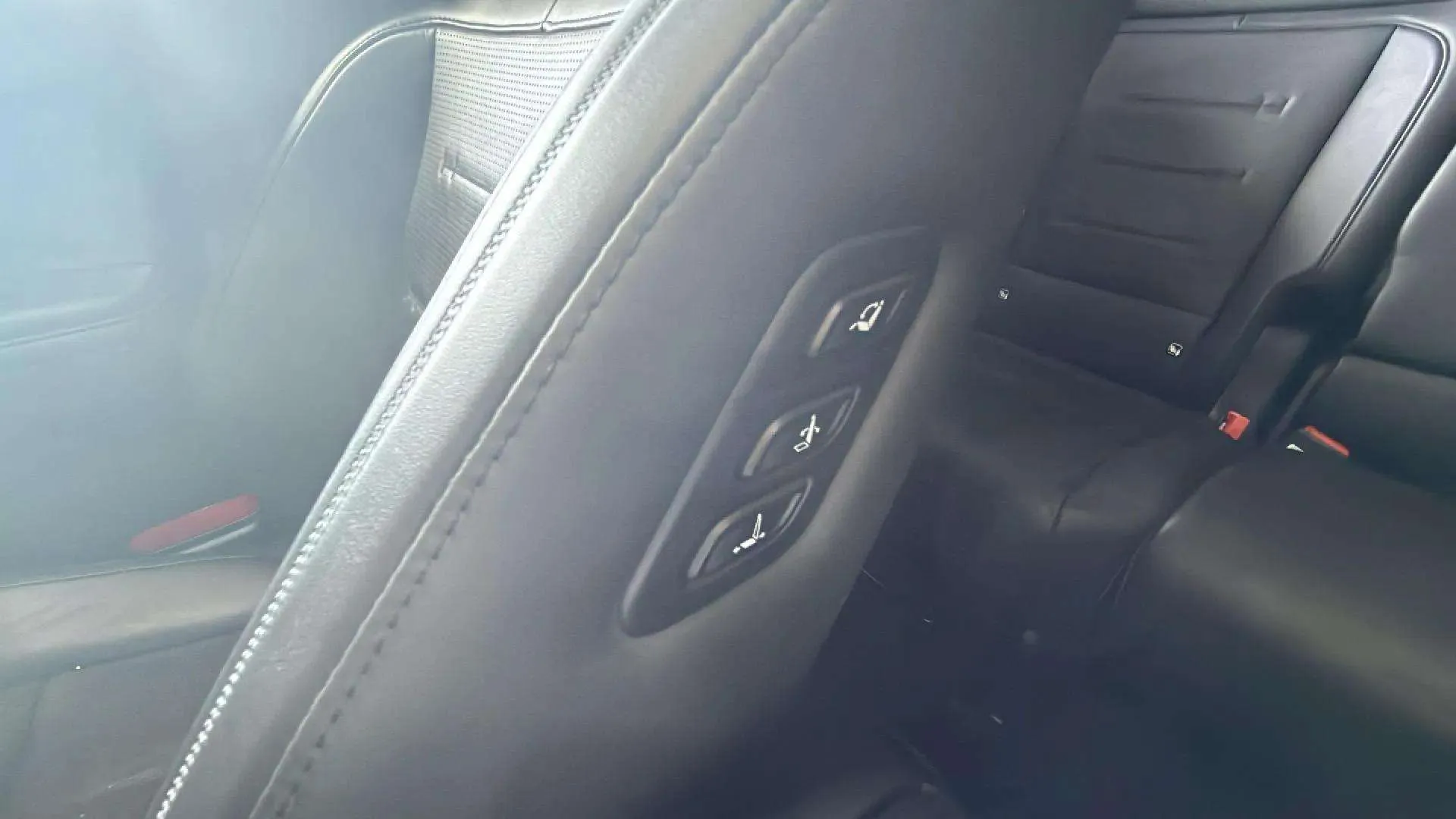 Hyundai Santa Fe HEV 1.6T 4x4 Calligraphy - foto 24
