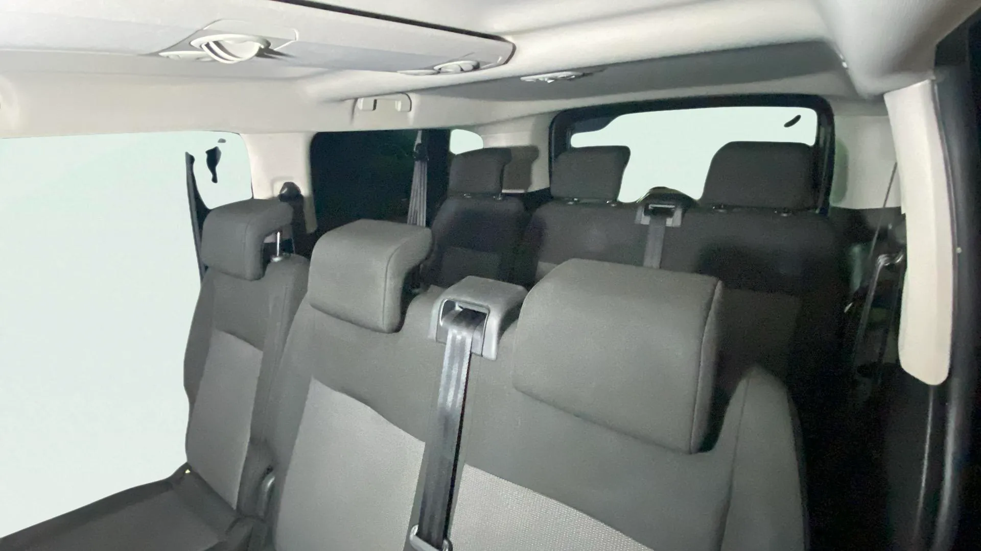 Peugeot Traveller Business Long BlueHDi 180 EAT8 - foto 26