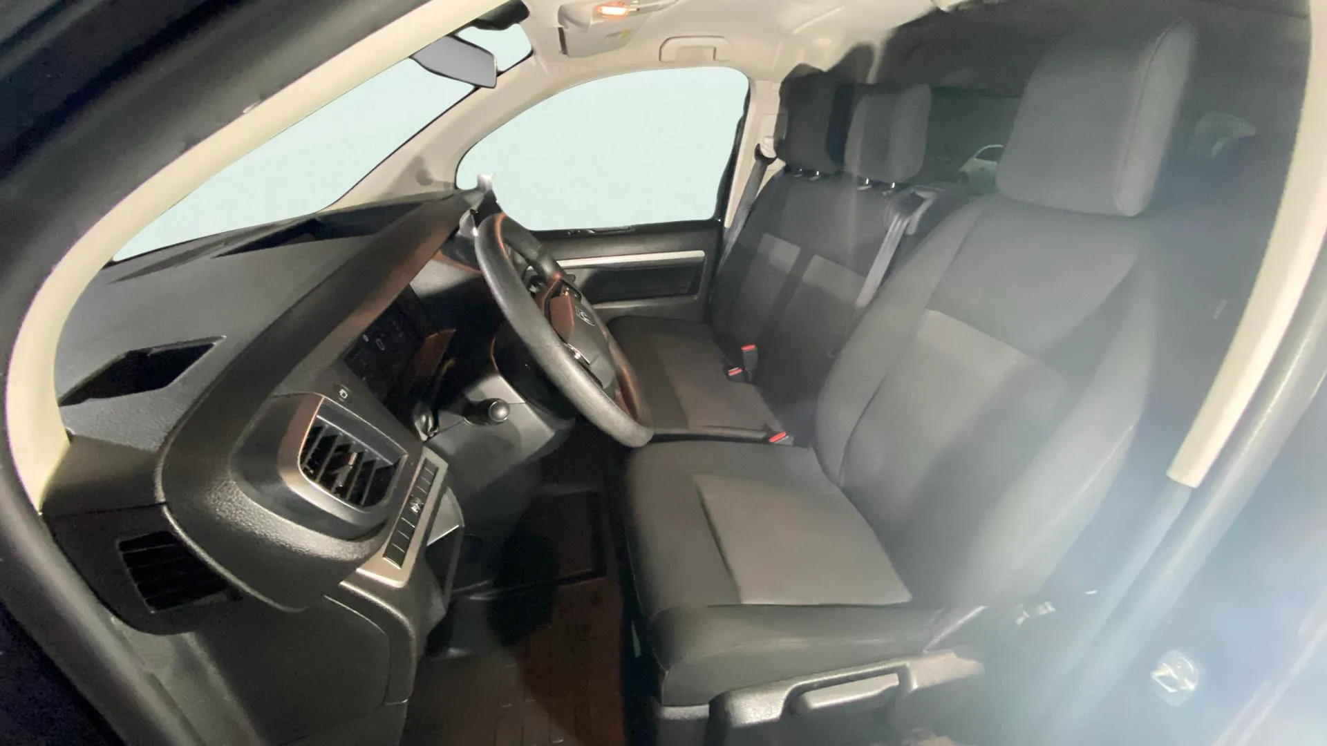 Peugeot Traveller Business Long BlueHDi 180 EAT8 - foto 14