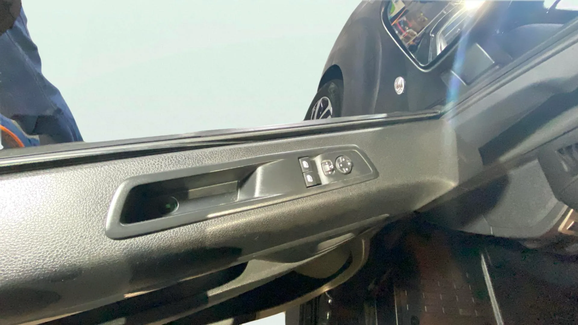 Peugeot Traveller Business Long BlueHDi 180 EAT8 - foto 19