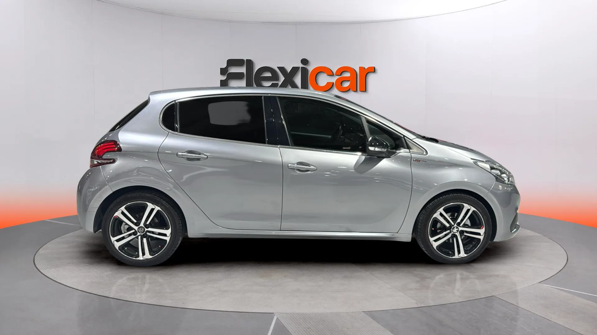 Peugeot 208 GT-Line 1.2L PT EAT6 - foto 8