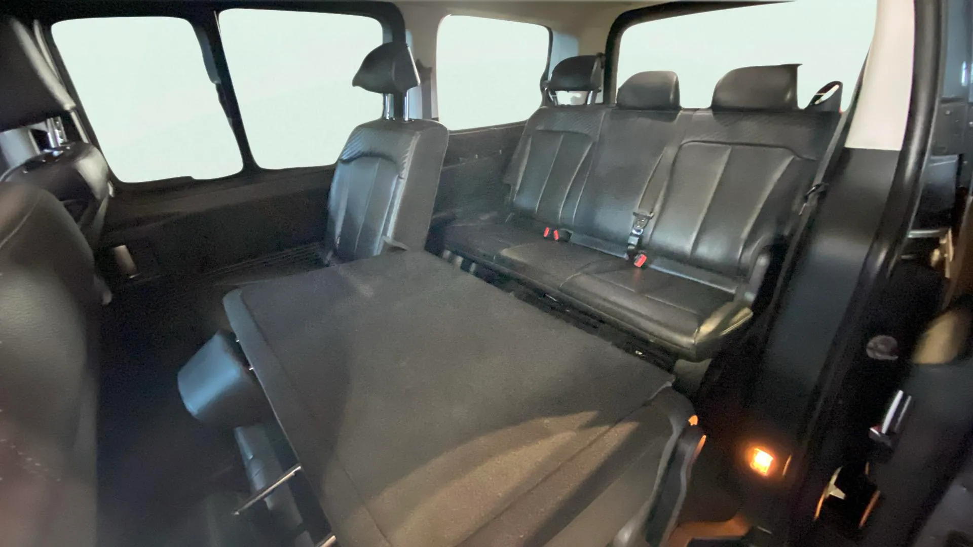 Hyundai STARIA 2.2 CRDi Style 4x4 9S - foto 33