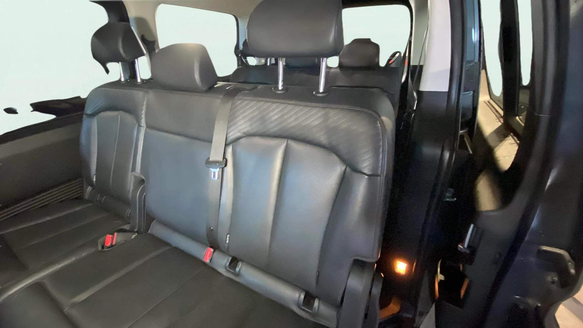 Hyundai STARIA 2.2 CRDi Style 4x4 9S - foto 17