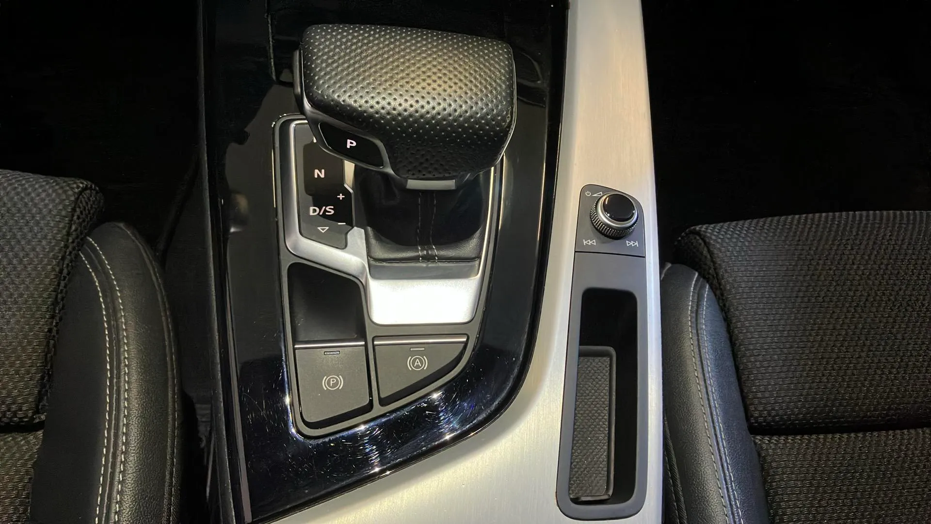 Audi A4 Advanced 35 TDI S tronic - foto 23