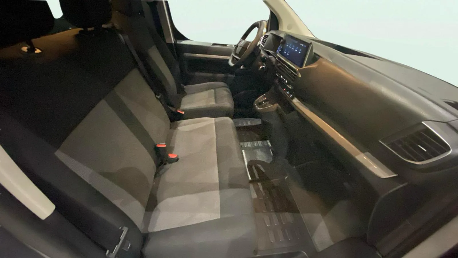 Peugeot Traveller Business Long BlueHDi 180 EAT8 - foto 14