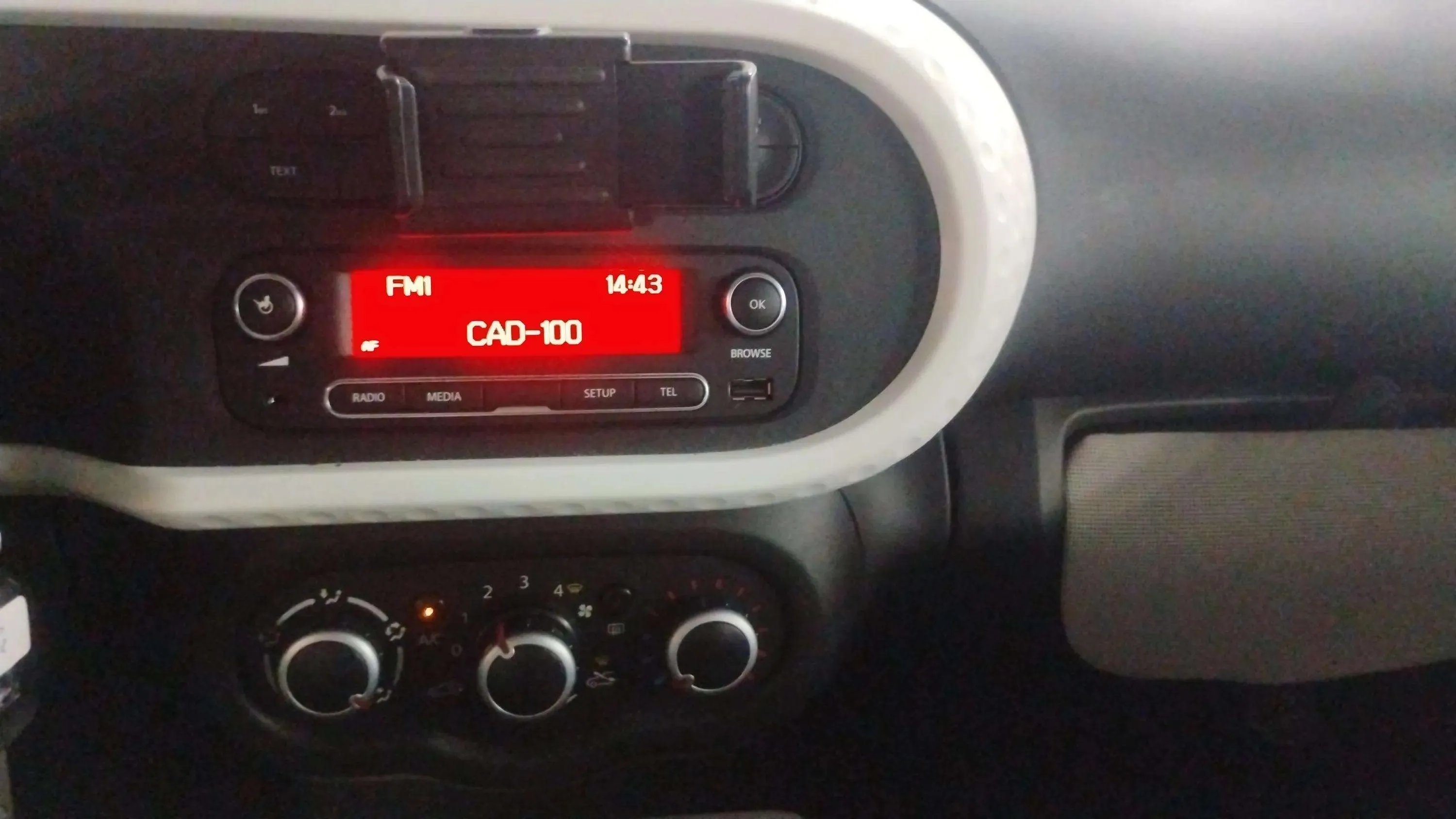 Renault Twingo Limited SCe -18 - foto 21