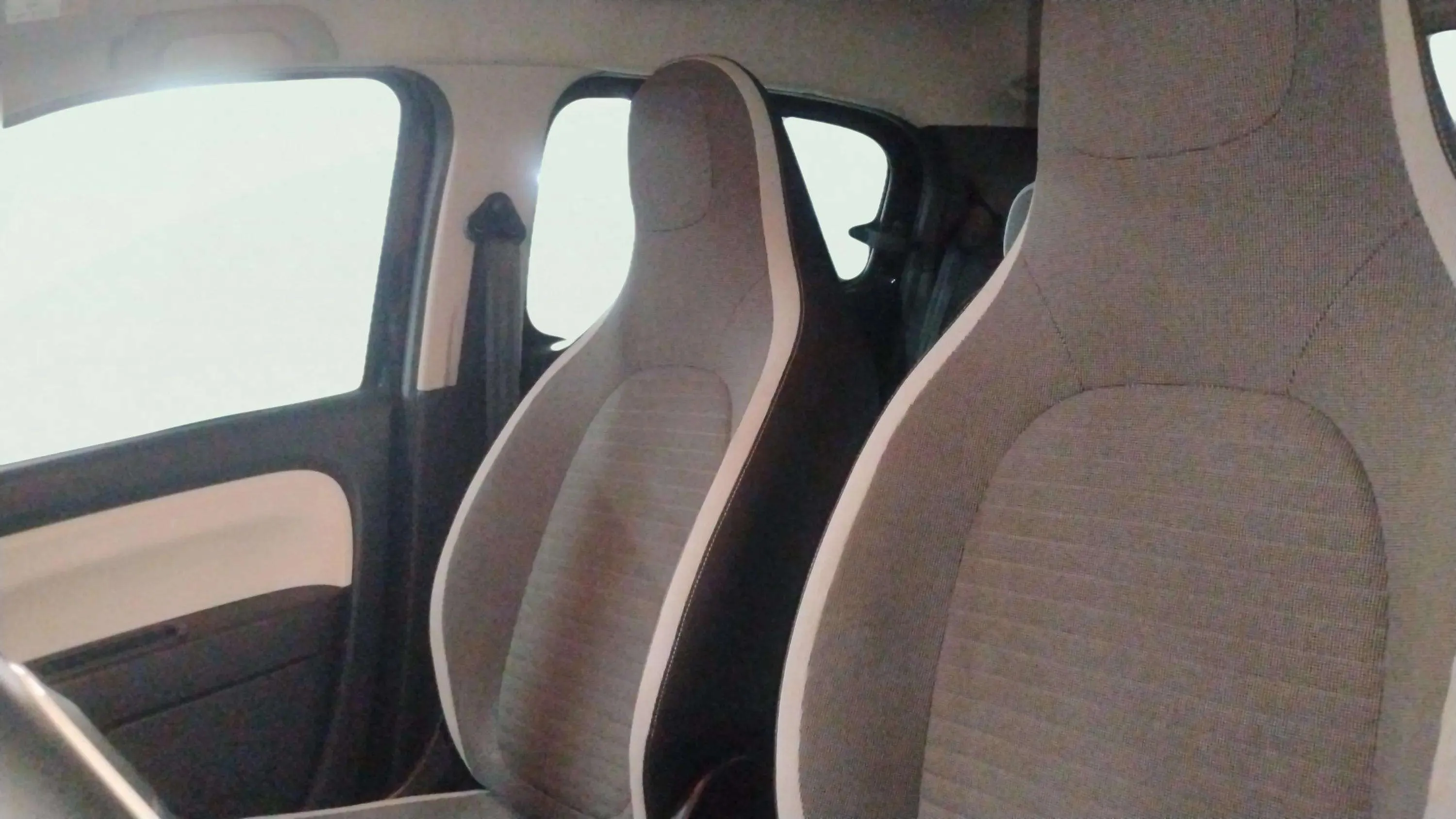 Renault Twingo Limited SCe -18 - foto 8