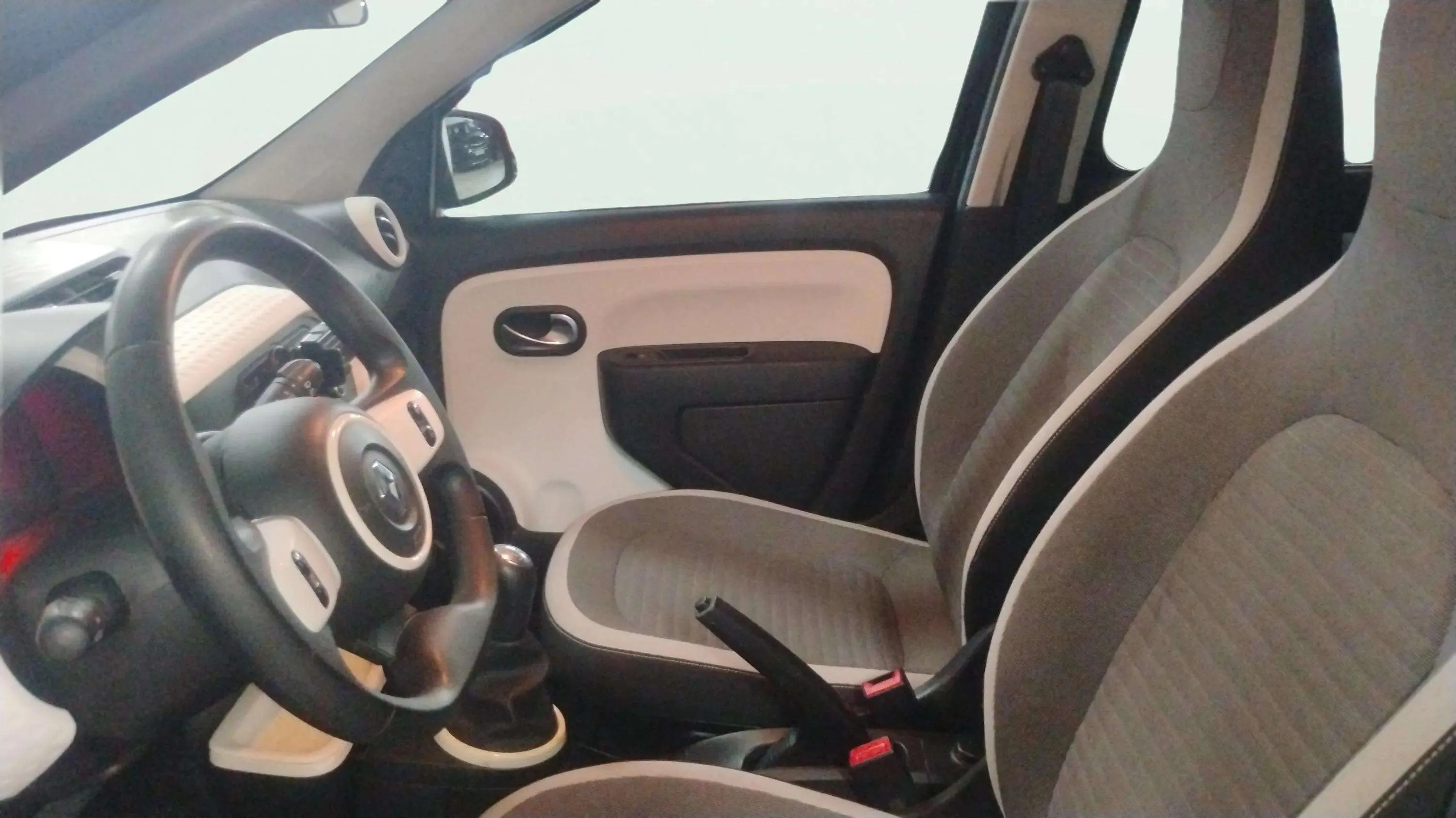 Renault Twingo Limited SCe -18 - foto 7
