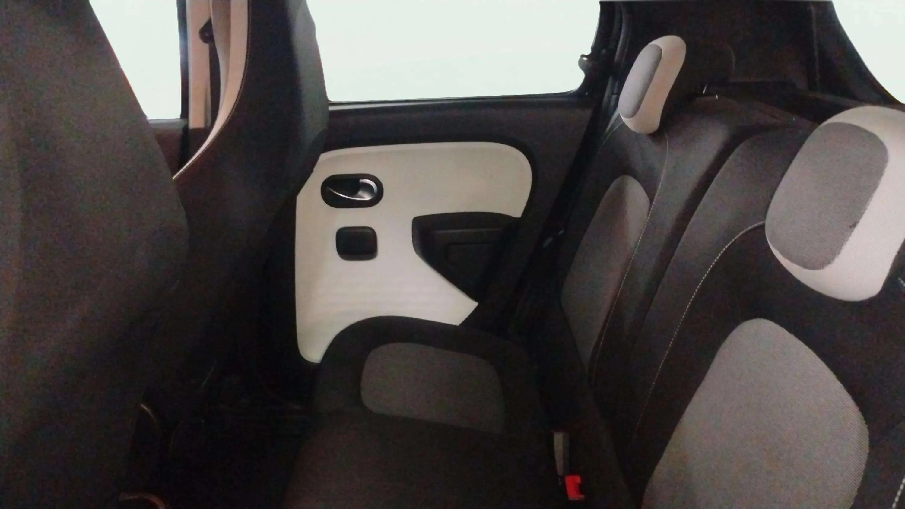 Renault Twingo Limited SCe -18 - foto 13