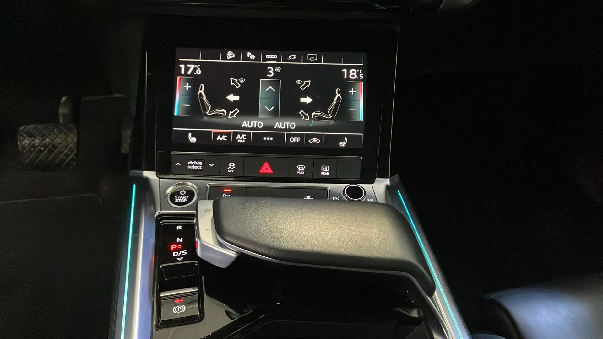 Audi e-tron 50 quattro - foto 25