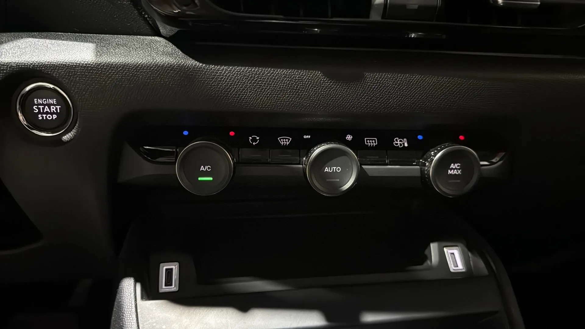 Citroën C4 X Hybrid 136 e-DCS6 Business Edition - foto 30