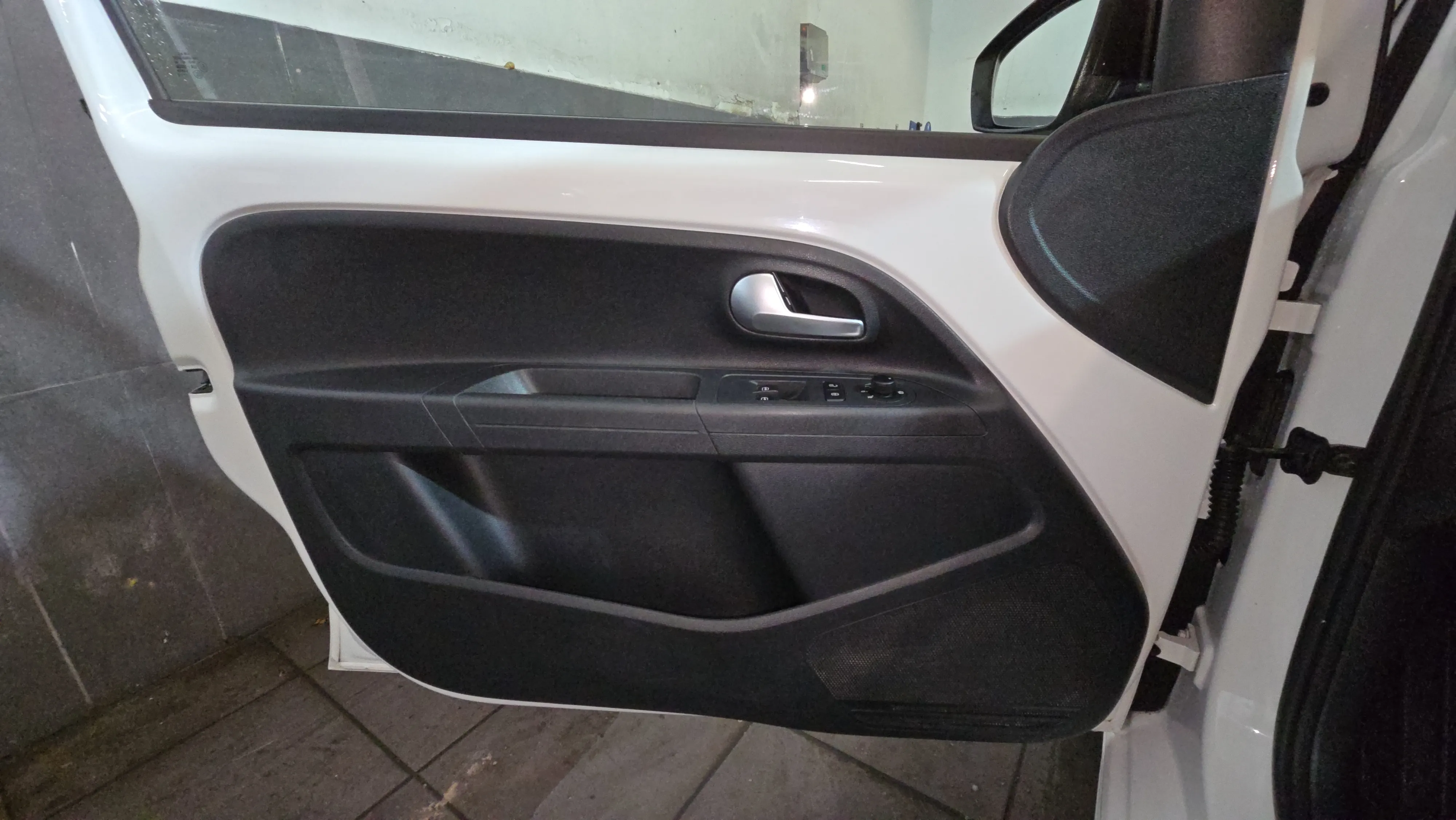 Volkswagen up! GTI 1.0 TSI - foto 17