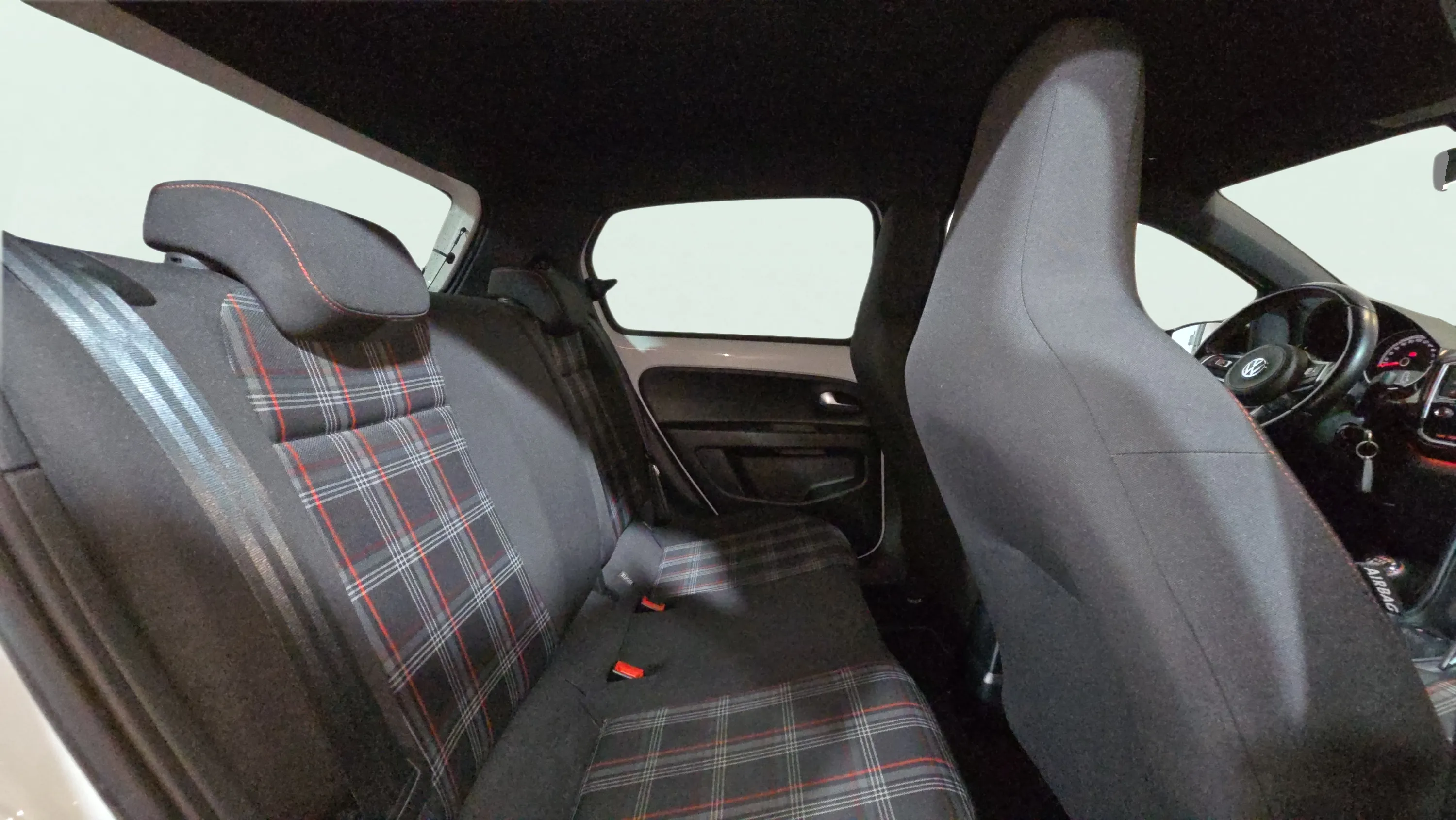 Volkswagen up! GTI 1.0 TSI - foto 20