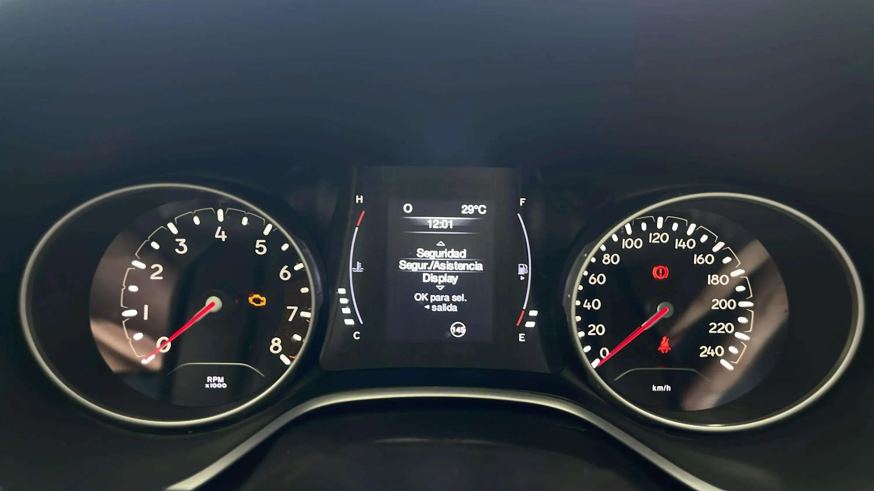 Jeep Compass 1.4 Mair Longitude 4x2 - foto 13