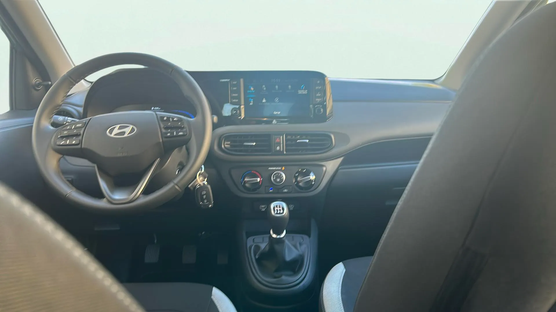 Hyundai i10 1.0 Klass - foto 11