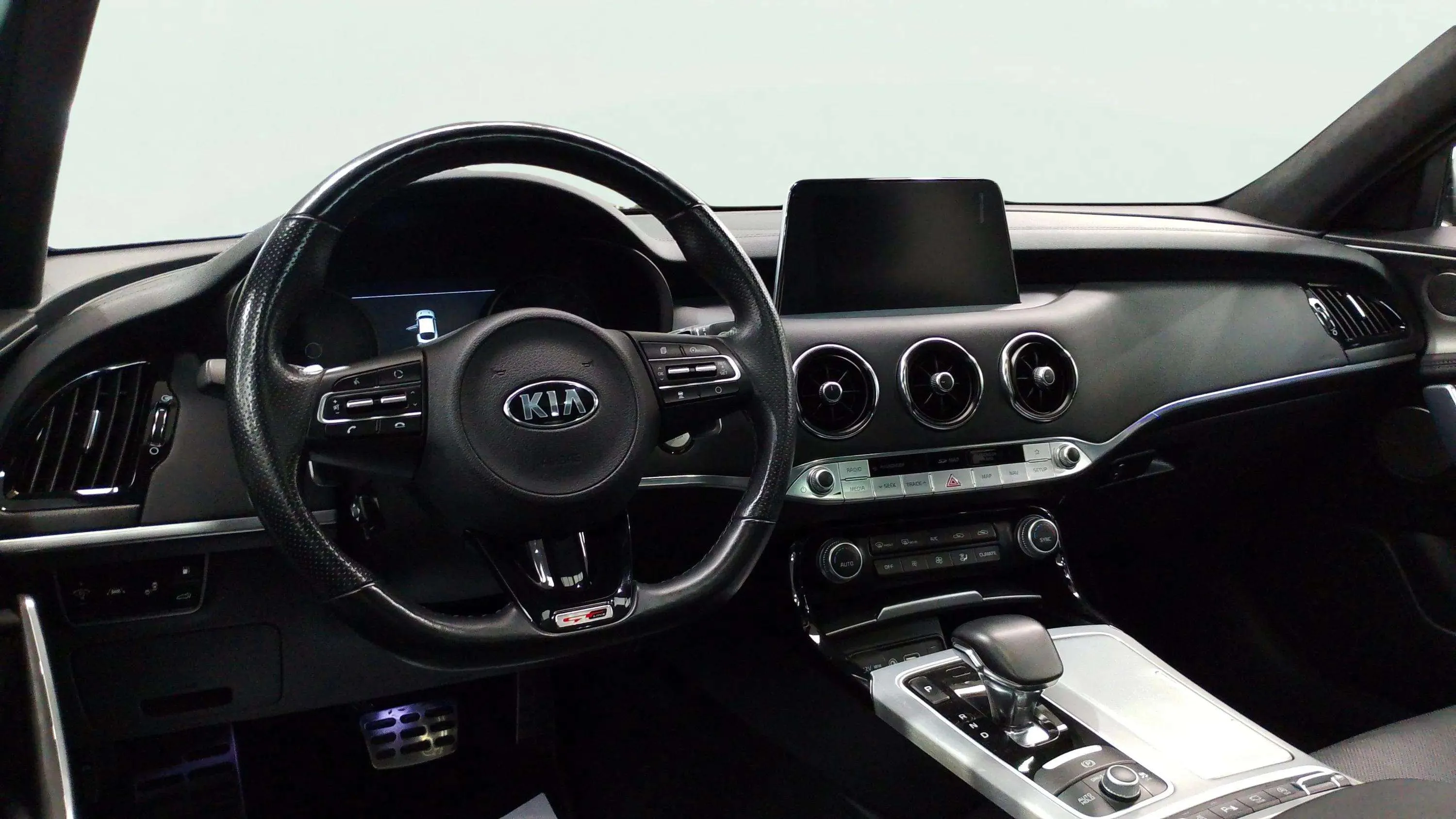 Kia Stinger 2.2 CRDi GT Line 4x2 - foto 17