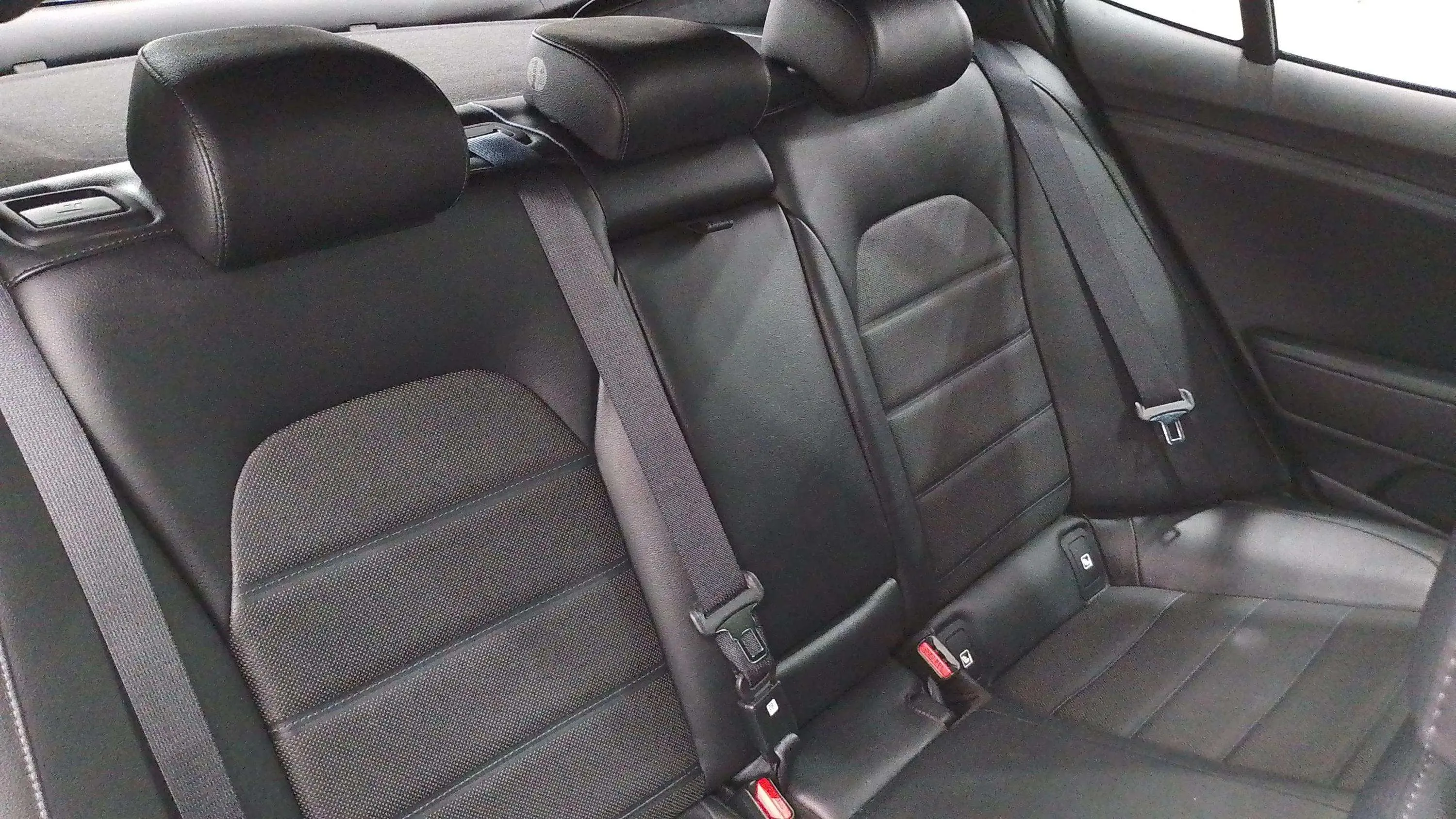 Kia Stinger 2.2 CRDi GT Line 4x2 - foto 32