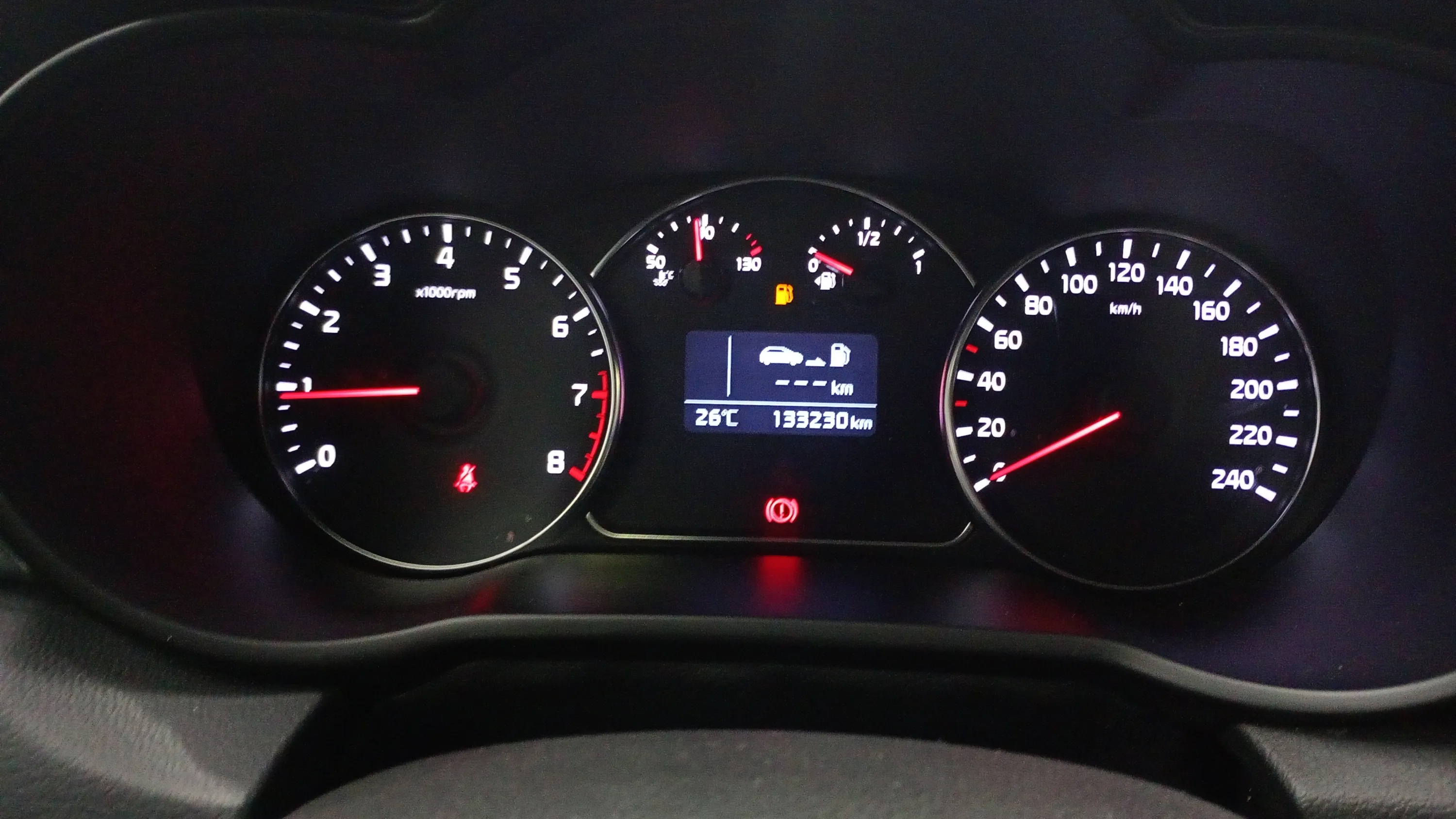 Kia Carens 1.6 GDi Basic - foto 12