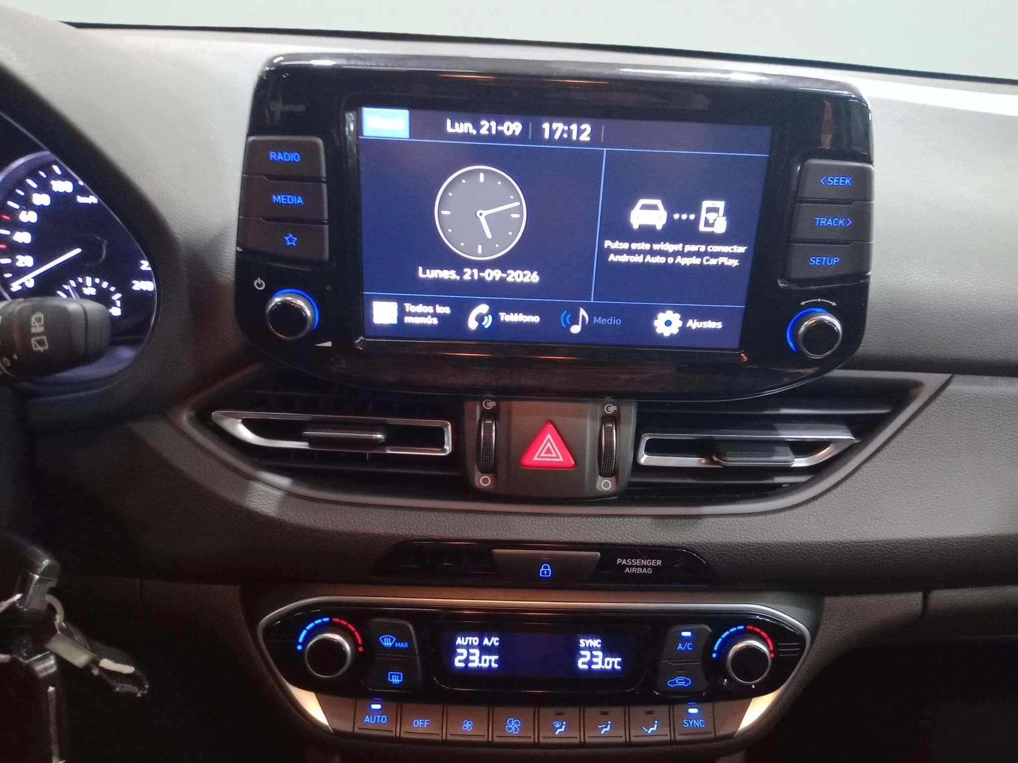 Hyundai i30 1.5 DPI Klass SLX - foto 12
