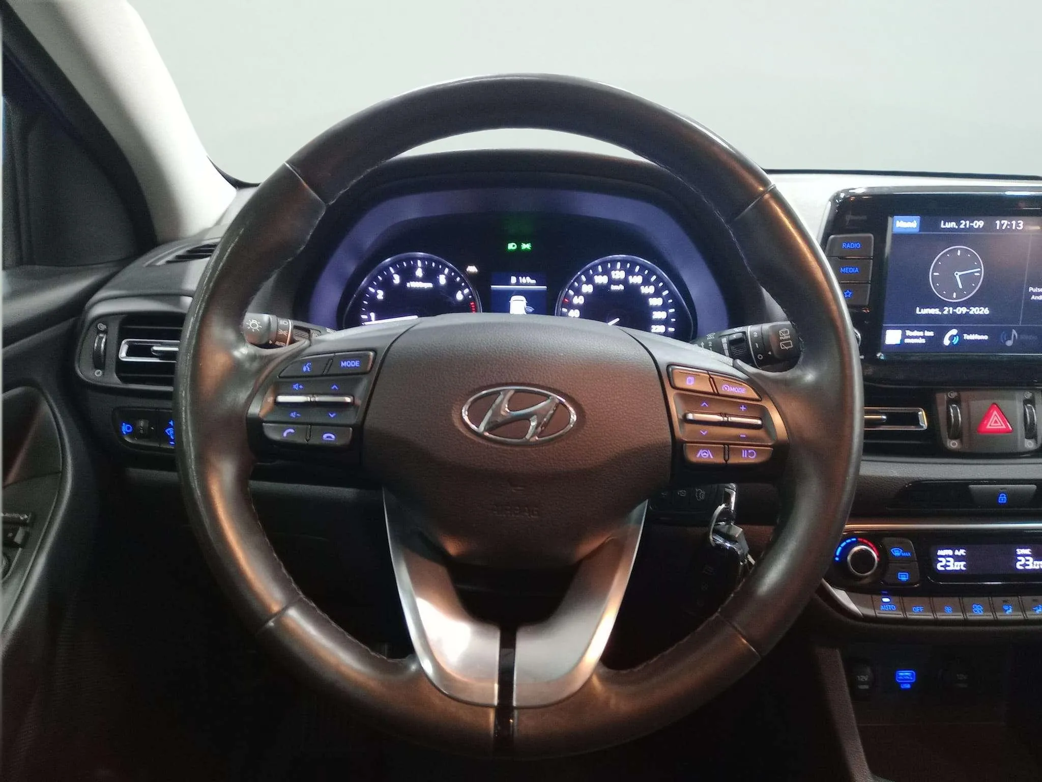 Hyundai i30 1.5 DPI Klass SLX - foto 15