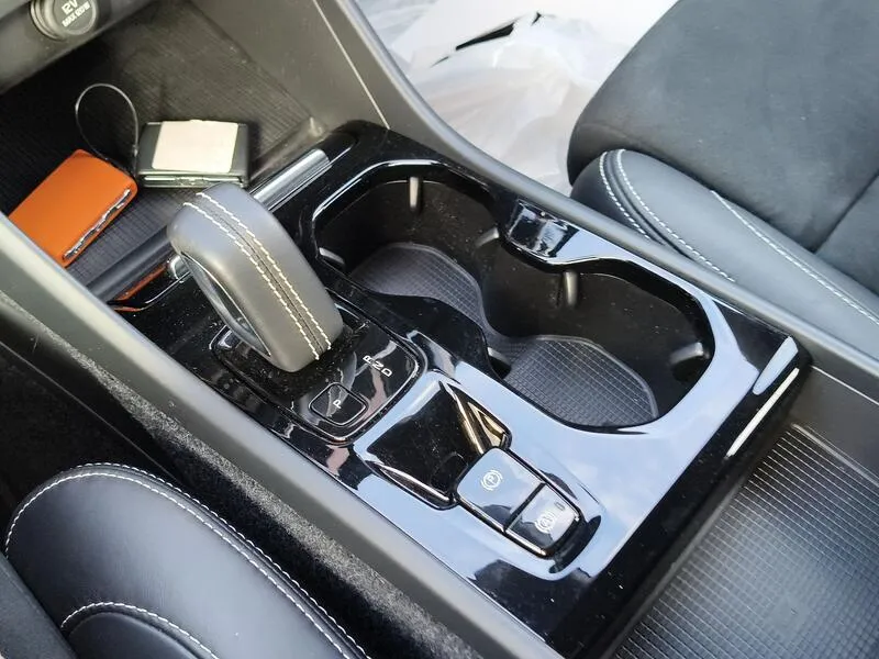 Volvo XC40 1.5 T5 Twin Recharge R-Design - foto 13