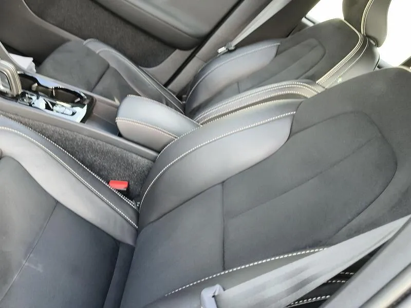 Volvo XC40 1.5 T5 Twin Recharge R-Design - foto 30