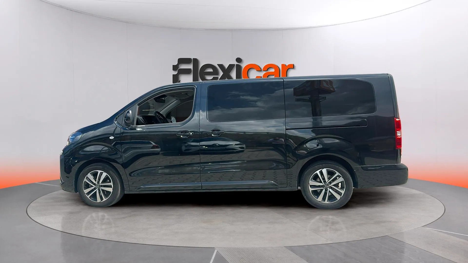 Peugeot Traveller Business Long BlueHDi 180 EAT8 - foto 4