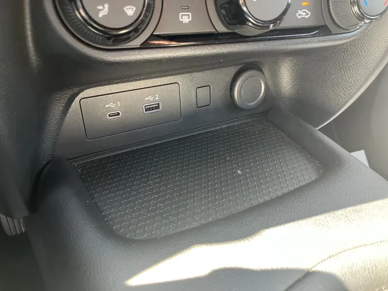 Nissan Juke DIG-T DCT Acenta - foto 32