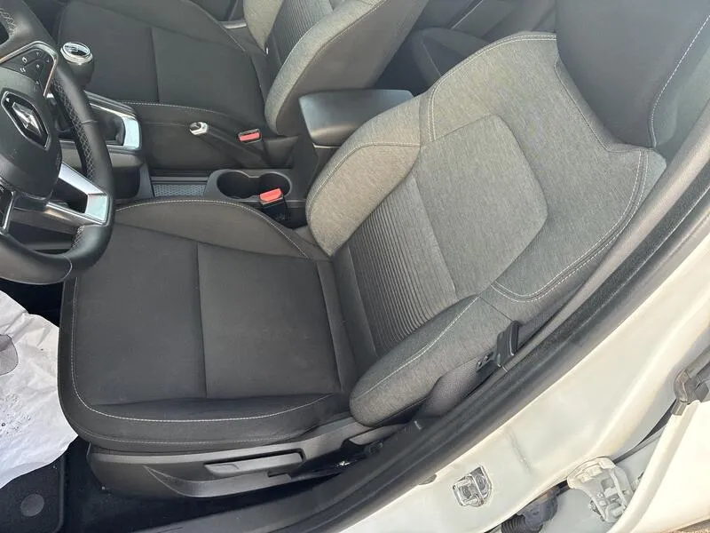 Renault Captur Intens TCe 90 - foto 29