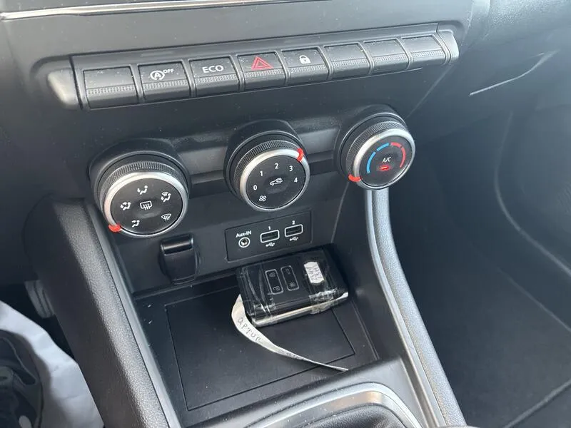Renault Captur Intens TCe 90 - foto 14