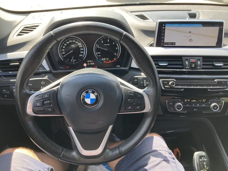 BMW X1 sDrive18dA Corporate - foto 14
