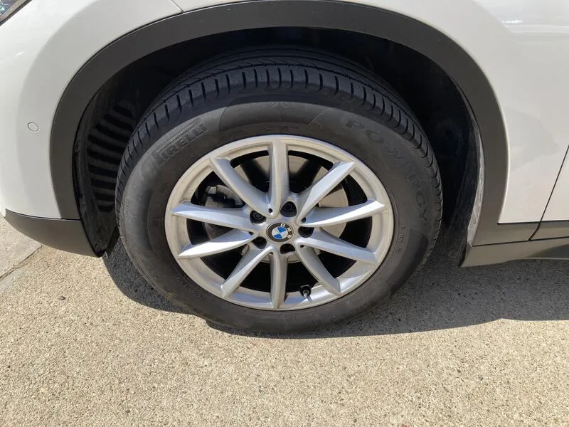 BMW X1 sDrive18dA Corporate - foto 19