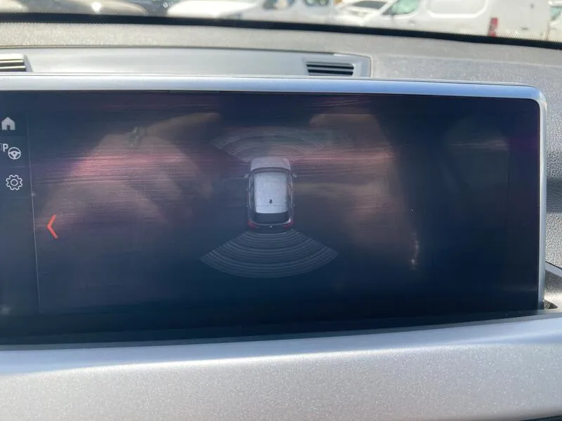 BMW X1 sDrive18dA Corporate - foto 32